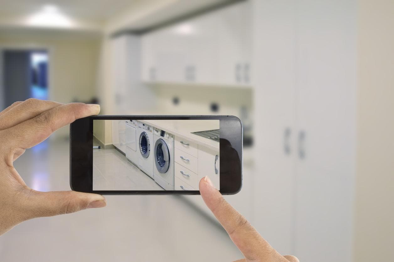 Featured image for “11 Benefits of Using an AR Builder Online to Sell Your Products”